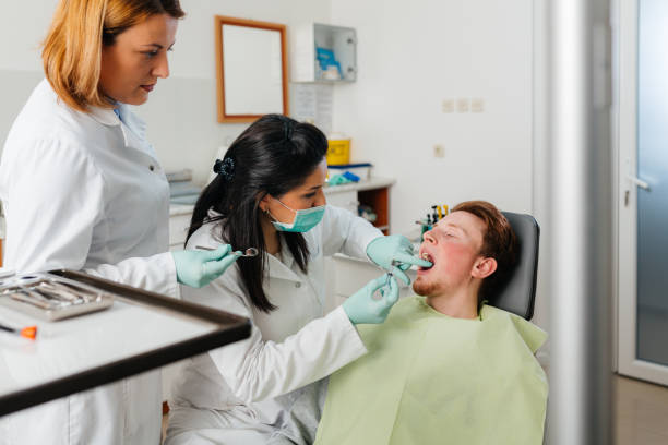 Best Cracked Tooth Emergency Dentist  in Catahou, LA